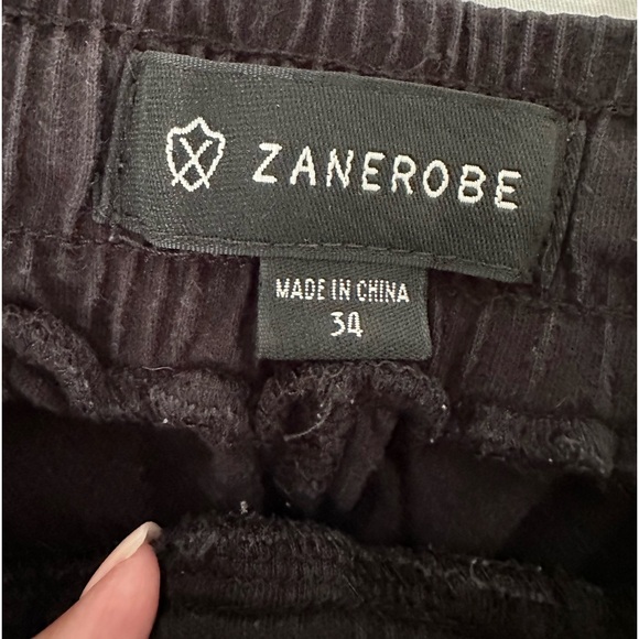 Men’s active shorts. - Picture 2 of 3